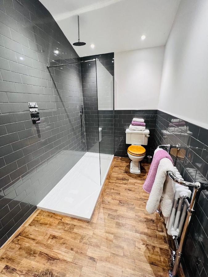 렉섬 Lavender Retreat B&B 외부 사진